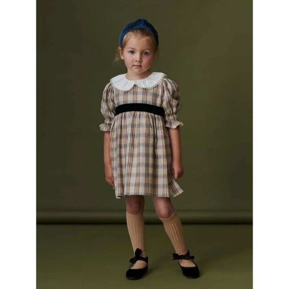 La Coqueta's stunning Black Bow Ballerina shoes.